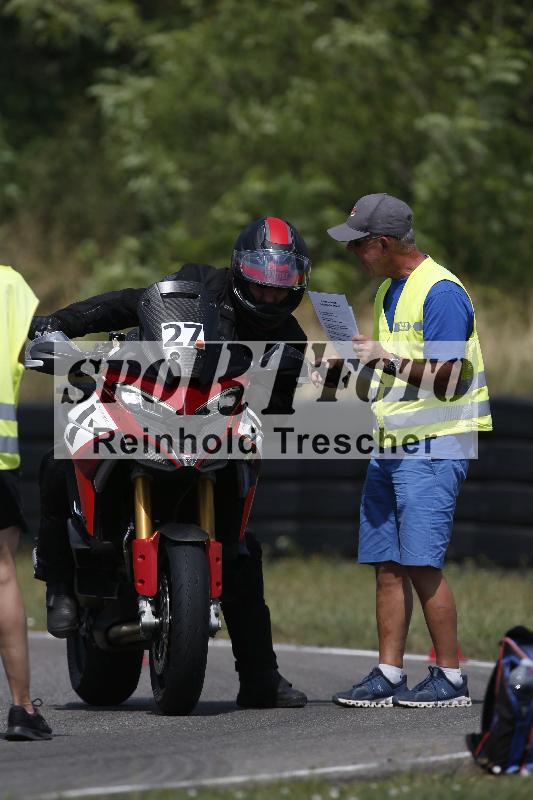 Archiv-2023/45 19.07.2023 Cornu Master School ADR/rouge-rot/27